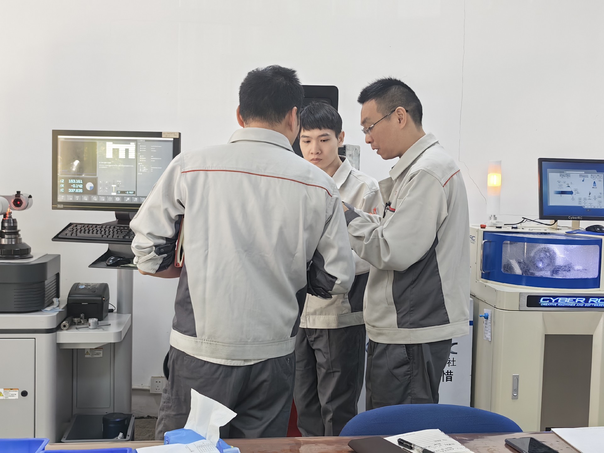 全自動數控磨刀機使用交流